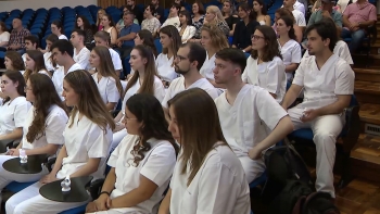 Imagem de Escola Superior de Saúde assinala conclusão da licenciatura em enfermagem de 65 alunos