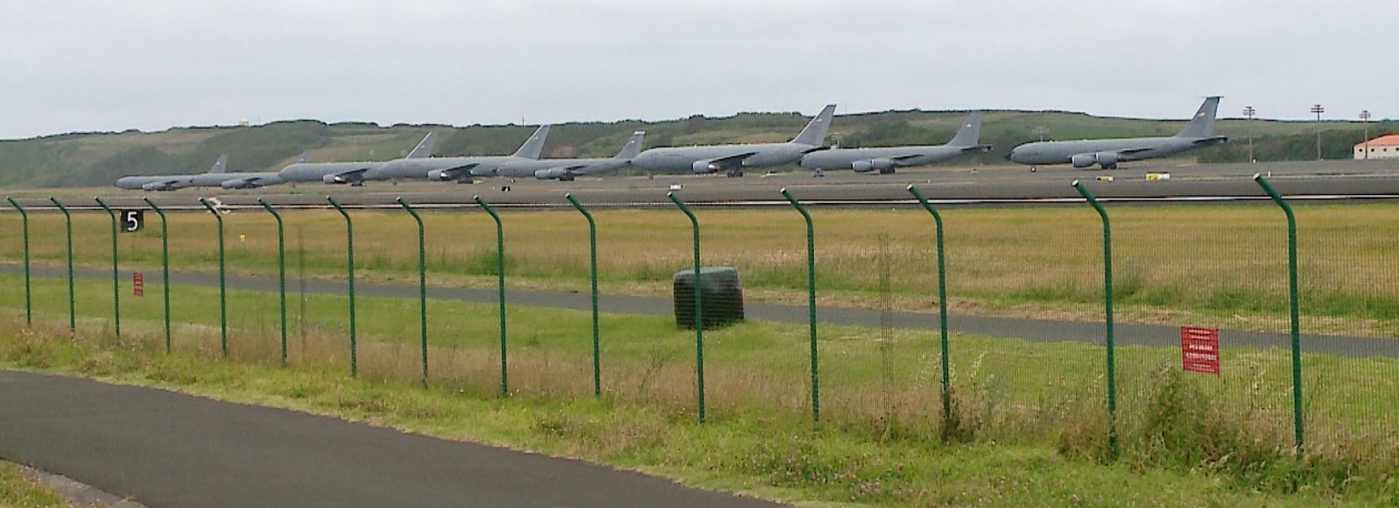 Imagem de Número de aviões militares americanos na Base das Lajes aumenta
