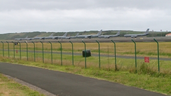 Imagem de Número de aviões militares americanos na Base das Lajes aumenta