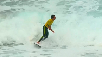 Imagem de Eliminados todos os açorianos no Ribeira Grande Pro em Surf