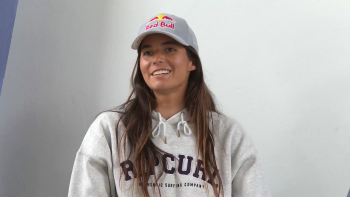 Imagem de Ribeira Grande Pro: Teresa Bonvalot pode conquistar o título nacional