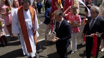 Imagem de Voto Pentecostes: Câmara da Horta cumpre tradição e distribuiu pensões no concelho