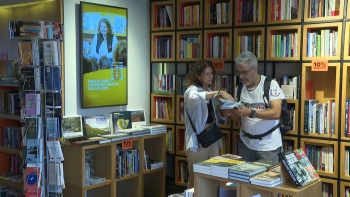 Imagem de Letras Lavadas celebra 6º aniversário com homenagem a Álamo Oliveira