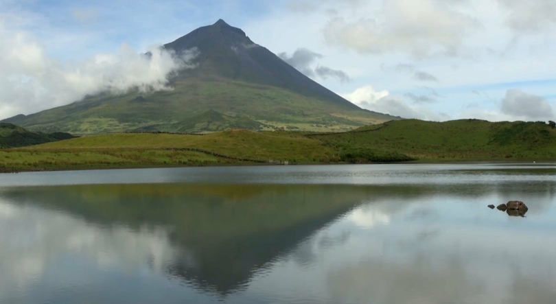 Imagem de Força Aérea resgata turista na Montanha do Pico