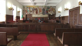 Imagem de Tribunal de Angra condena 4 pessoas pelo homicídio e furto qualificado de homem de 77 anos