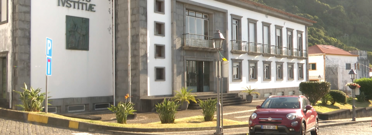 Imagem de Agente da PSP de São Jorge condenado por insolvência dolosa e falsificação