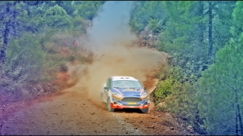 Imagem de Pilotos Henrique Moniz e Rúben Rodrigues alertam para problemas nos ralis dos Açores