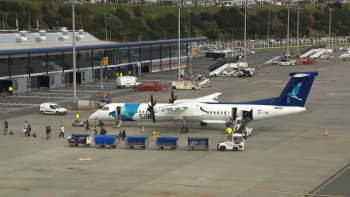 Imagem de Líder do PS/Açores defende autonomia para SATA Air Açores em encontro com sindicatos