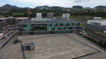 Imagem de Google constrói edifício de telecomunicações na Lagoa com estação de receção de cabos