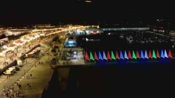 Imagem de Lava e mar na abertura das Festas da Praia