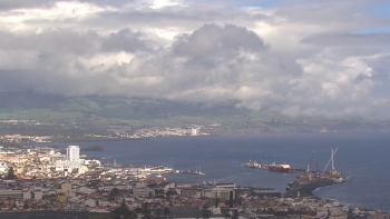 Imagem de Câmara de Ponta Delgada garante resolver em breve descargas de esgotos a céu aberto em Santa Clara