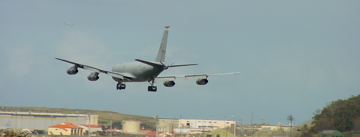 Imagem de Contaminação de combustível limita abastecimento de aeronaves civis nas Lajes