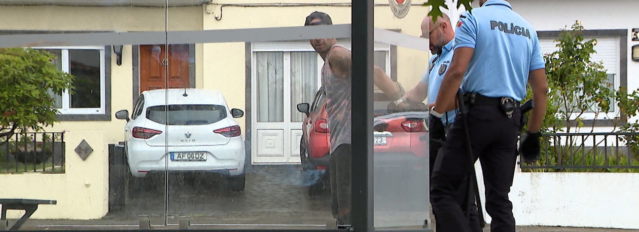 Imagem de Equipa de reportagem da RTP Açores ameaçada por um homem em Ponta Delgada