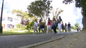 Imagem de Candidataram-se à UAc 1.622 estudantes e foram colocados 421
