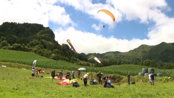 Imagem de Festival de Parapente percorre paisagens mais emblemáticas de São Miguel