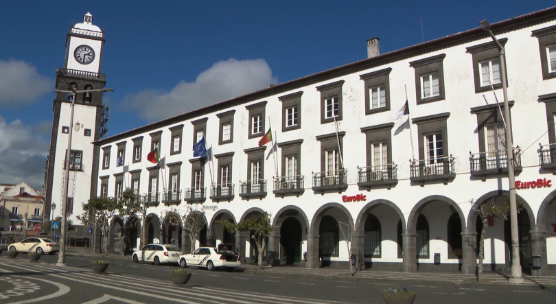 Imagem de Jovem detido pela PJ por tentativa de homicídio e violência doméstica em Ponta Delgada