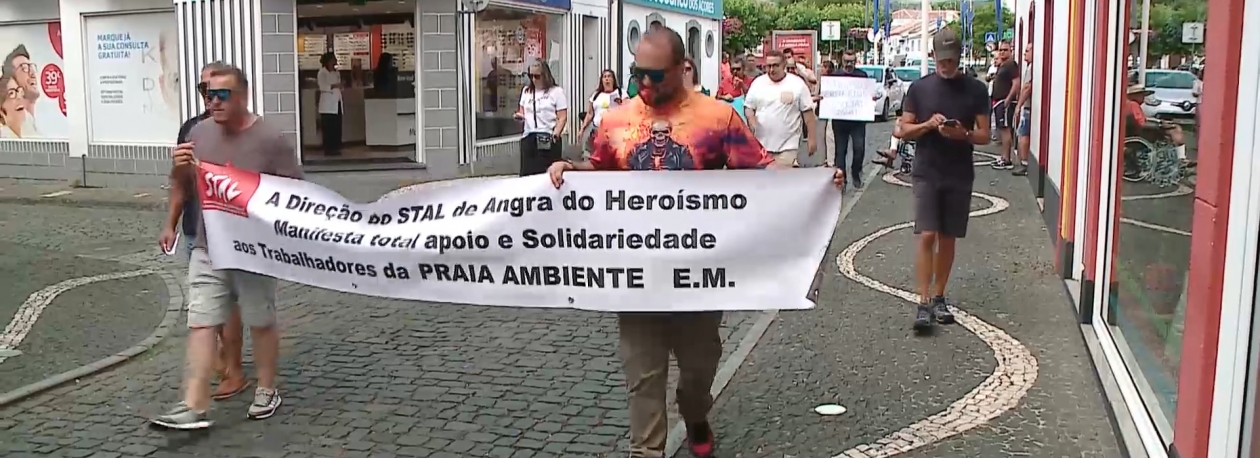 Imagem de Trabalhadores da Praia Ambiente reivindicam melhores condições de trabalho