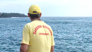 Imagem de Nadador-Salvador de Angra muda-se para Praia da Vitória devido a atraso no pagamento