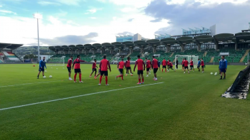 Imagem de Emoção na voz de um açoriano que, na Irlanda, estava à espera do Santa Clara