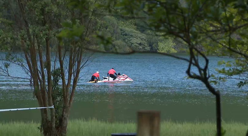 Imagem de Reforçada sinalização na Lagoa das Sete Cidades após mortes por afogamento