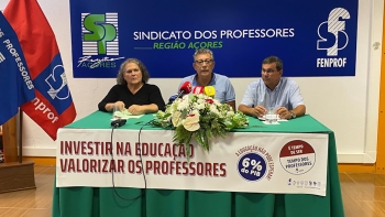 Imagem de SPRA preocupado: Há escolas sem manuais, sem professores e sem material escolar em início de ano letivo