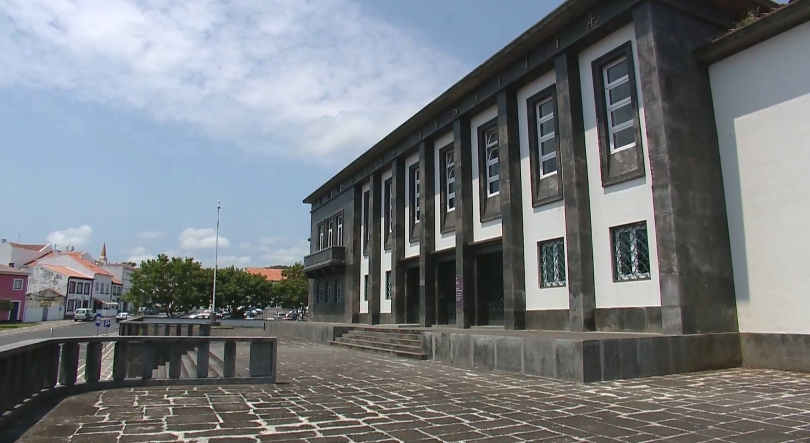 Imagem de Furacão Gabrielle: Serviços dos tribunais de sete ilhas encerrados na sexta-feira