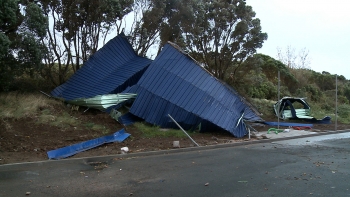 Imagem de Tempestade Gabrielle arrancou cobertura da aerogare da Graciosa