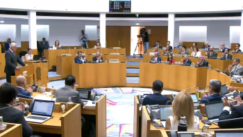 Imagem de Governo anuncia poupanças no orçamento para 2026 em debate de urgência