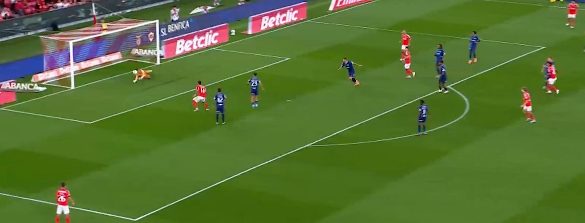 Imagem de Santa Clara empata a um golo com Benfica