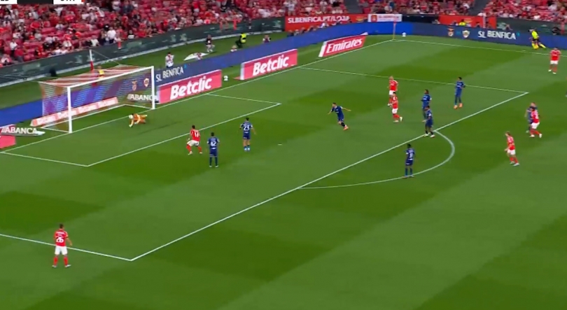 Imagem de Santa Clara empata a um golo com Benfica