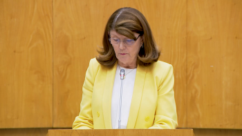 Imagem de Táxi: Parlamento aprova diploma que isenta aplicação e utilização do taxímetro nos Açores