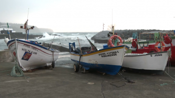 Imagem de Tempestade Gabrielle: Pescadores da costa sul de São Miguel precaveram-se