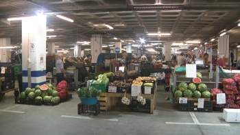 Imagem de Comerciantes do Mercado da Graça insatisfeitos pelo fecho de 3 dias para mudanças para a praça central
