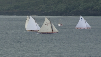 Imagem de Velejador Conrad Humphreys participa em regata de botes baleeiros no Pico