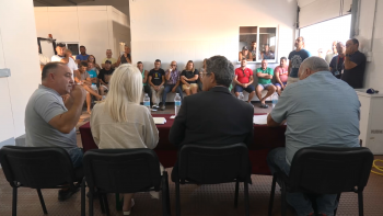 Imagem de Reunião tensa entre pescadores da Terceira e Secretário do Mar
