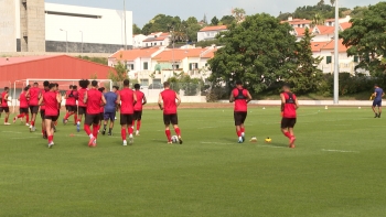 Imagem de Santa Clara acerta calendário este sábado com o Estoril