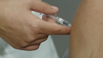 Imagem de Campanha de vacinação gratuita para gripe sazonal e Covid-19 em curso nos Açores