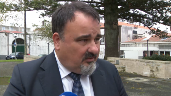 Imagem de Jornais de Santa Maria e do Pico ameaçam fechar portas