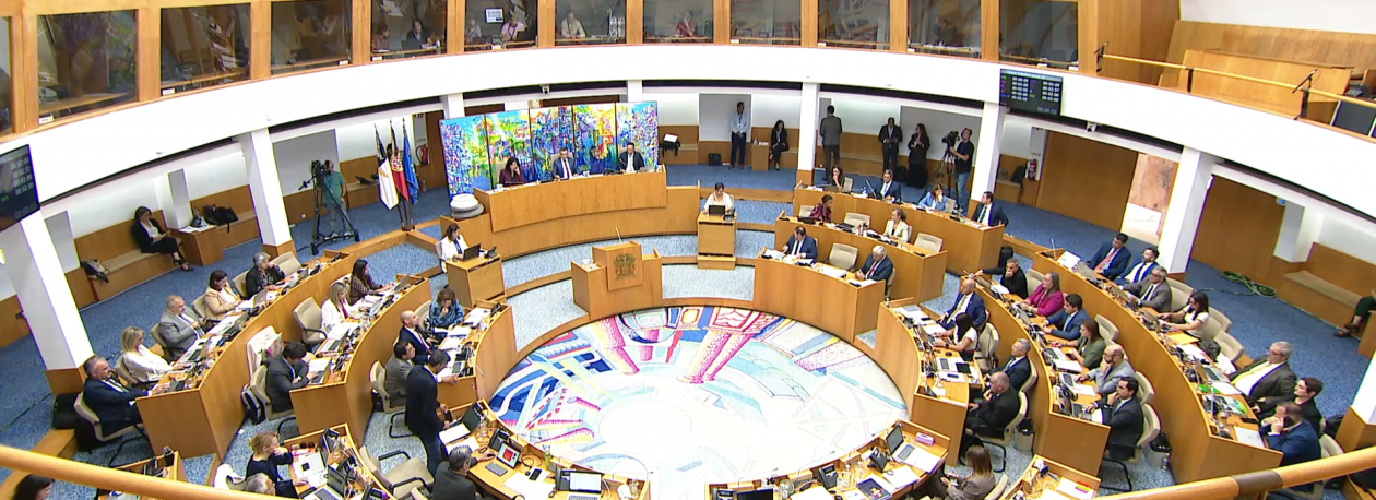 Imagem de Base das Lajes: Parlamento recomenda à República esforço diplomático junto dos americanos