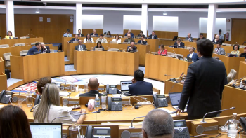 Imagem de Quebra no Turismo da Terceira: Oposição critica política do Governo