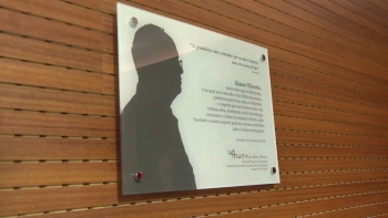 Imagem de Álamo Oliveira homenageado no arranque da Mostra de Teatro DarCena