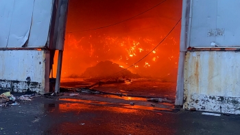 Imagem de Incêndio no Centro de Processamento de Resíduos da Graciosa