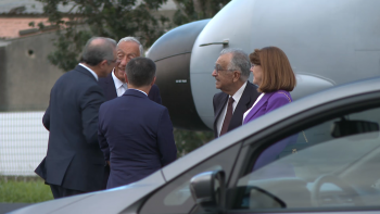 Imagem de Avaria no helicóptero e condições meteorológicas impedem visita de Marcelo ao Corvo