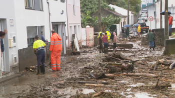 Imagem de Mau tempo provoca inundações em Água de Pau e Ribeira Grande
