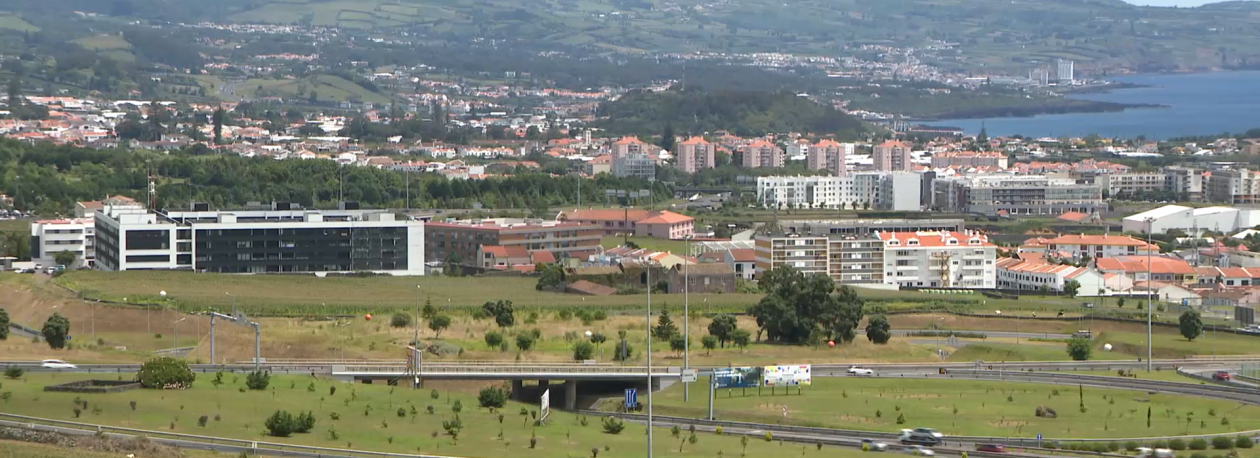 Imagem de Lei de Finanças Regionais: Paz Ferreira com reservas sobre fim do diferencial fiscal na capitação do IVA