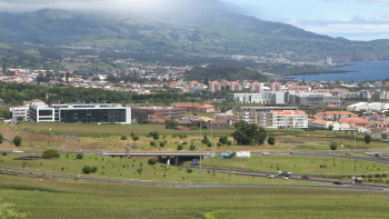 Imagem de Lei de Finanças Regionais: Paz Ferreira com reservas sobre fim do diferencial fiscal na capitação do IVA