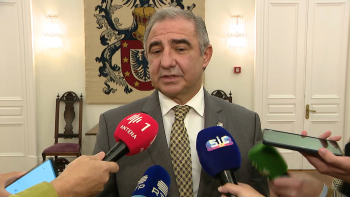 Imagem de Governo dos Açores está tranquilo face à ameaça da Ryanair de deixar os Açores