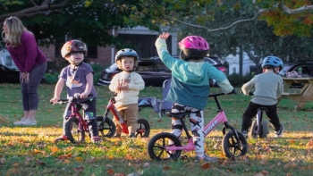 Imagem de É importante brincar e ter tempo livre para o desenvolvimento infantil