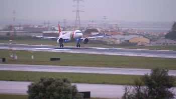 Imagem de Passageiro denuncia alegada tentativa de abuso sexual a bordo da TAP
