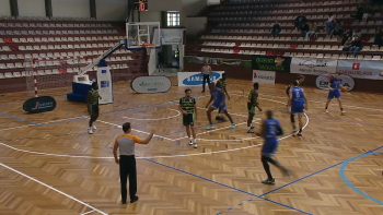 Imagem de Basquetebol: Lusitânia perde em casa com Póvoa e desce para 6º lugar na Proliga